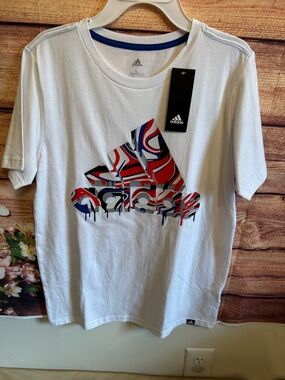 NWT Adidas Boys Graphic Red Blue Logo T-Shirt White Size L 14/16